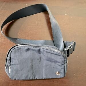 Lululemon Everywhere Belt Bag 1L